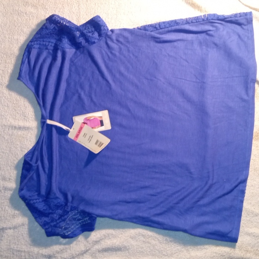 Women's clothing